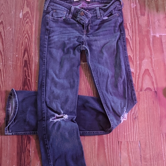 Hollister jeans - Picture 2 of 3